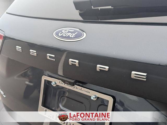 Certified 2022 Ford Escape SEL w/ Technology Package AWD/4WD image 10
