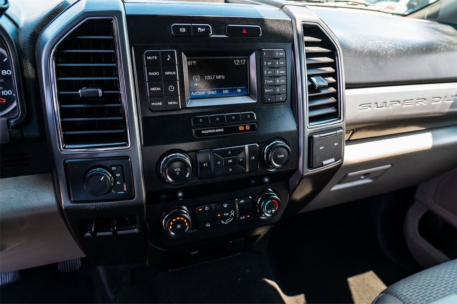 Certified 2019 Ford F250 XLT AWD/4WD image 16