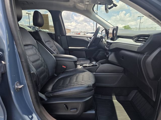 Certified 2023 Ford Escape Platinum w/ Premium Technology Package AWD/4WD image 27
