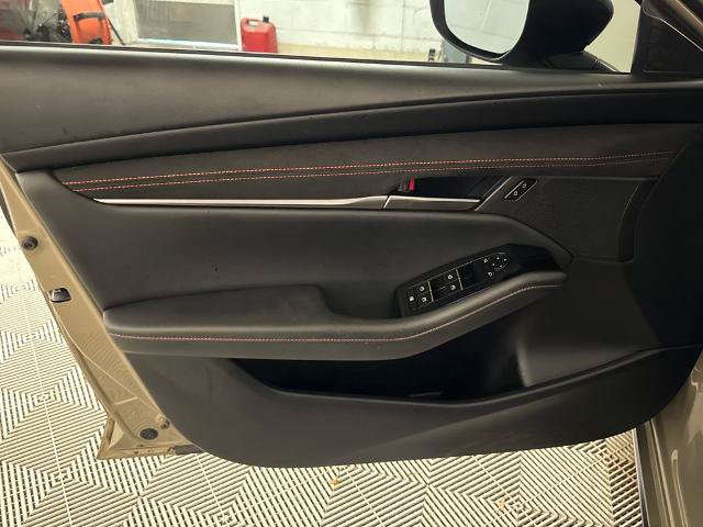 Used 2024 MAZDA MAZDA3 s AWD/4WD image 16