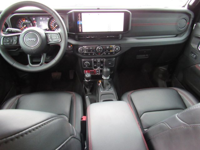 Used 2024 Jeep Wrangler Unlimited Rubicon AWD/4WD image 26
