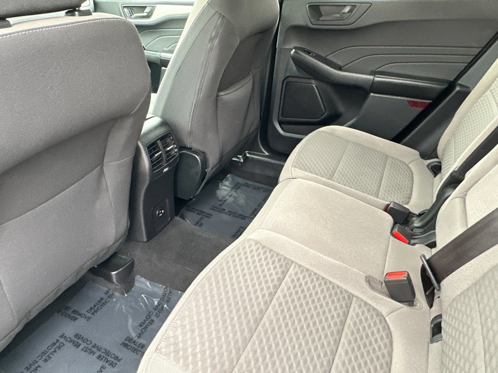 Certified 2022 Ford Escape SE w/ SE Sport Appearance Package image 13