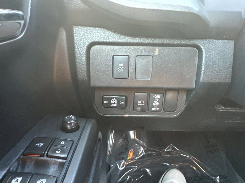 Used 2020 Toyota Tacoma TRD Sport w/ Technology Package AWD/4WD image 35