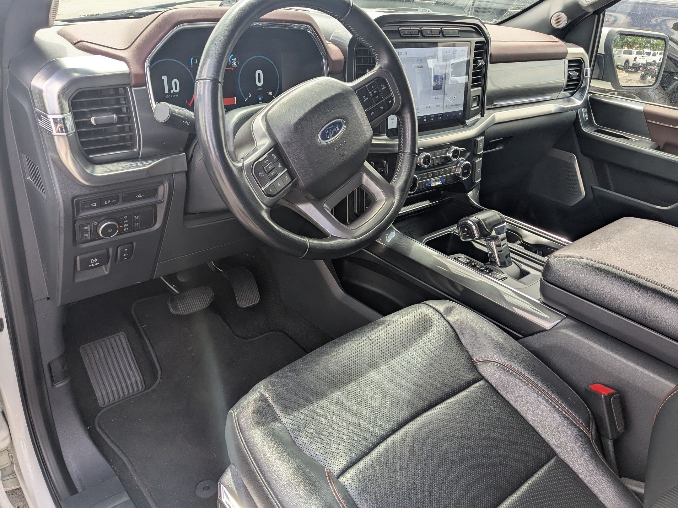 Certified 2022 Ford F150 Lariat w/ Equipment Group 502A High AWD/4WD image 18