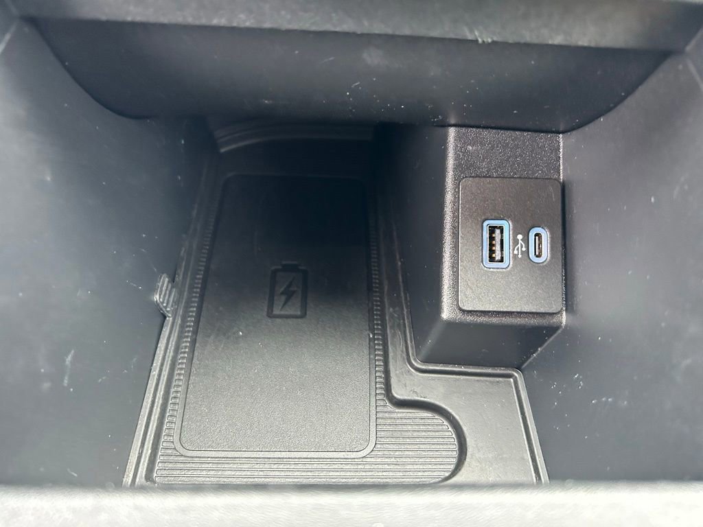 Certified 2023 Ford Edge ST-Line image 30