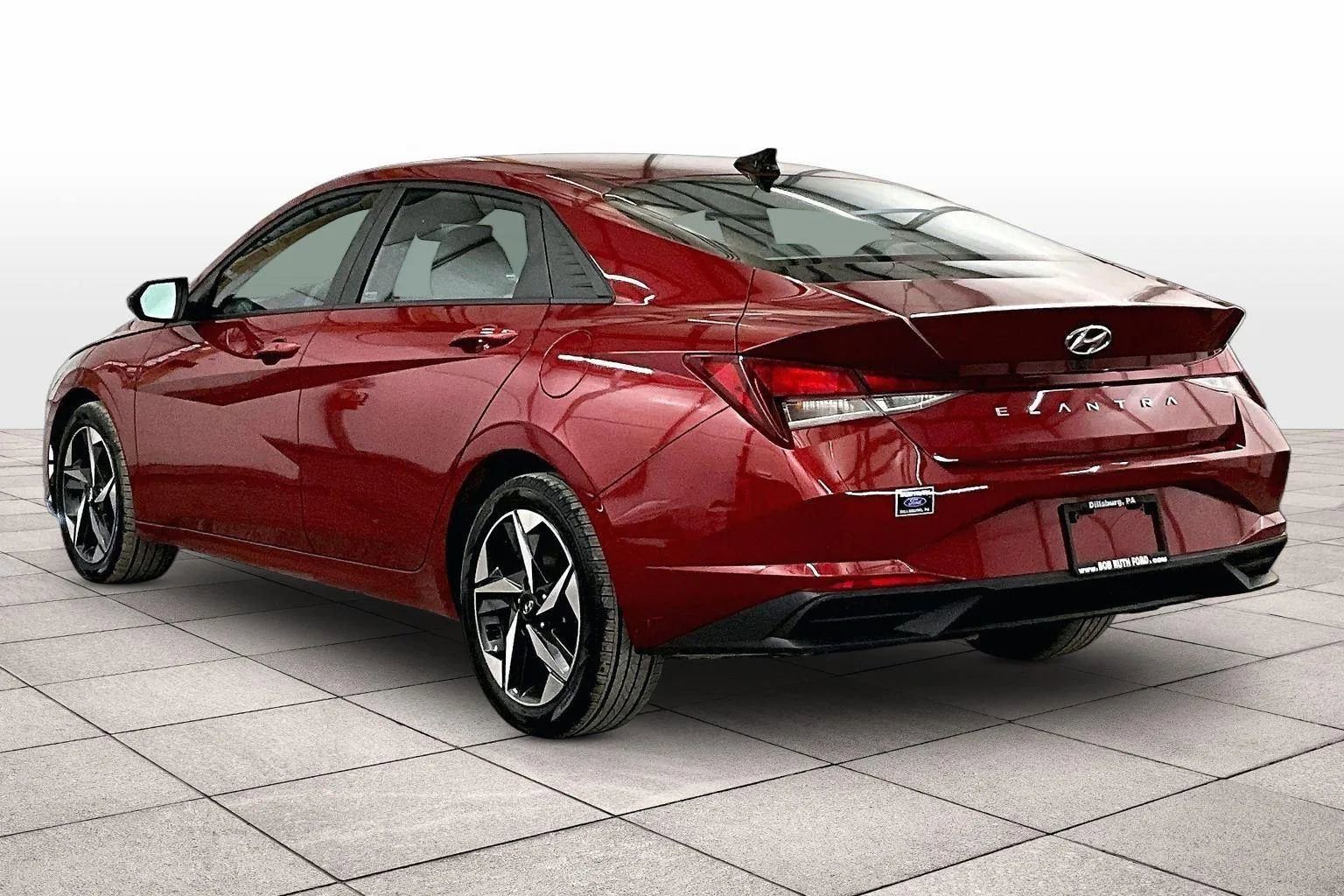 Used 2023 Hyundai Elantra SEL w/ Convenience Package image 10