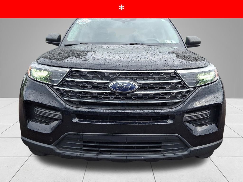 Certified 2022 Ford Explorer XLT AWD/4WD image 2