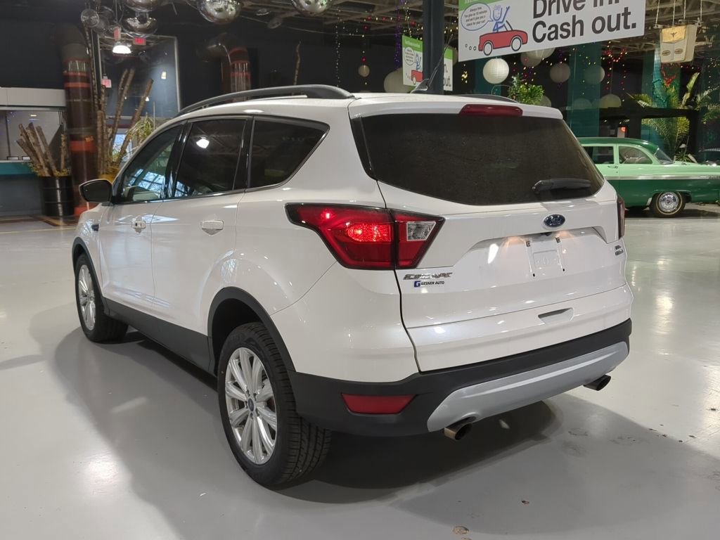 Certified 2019 Ford Escape SEL image 4