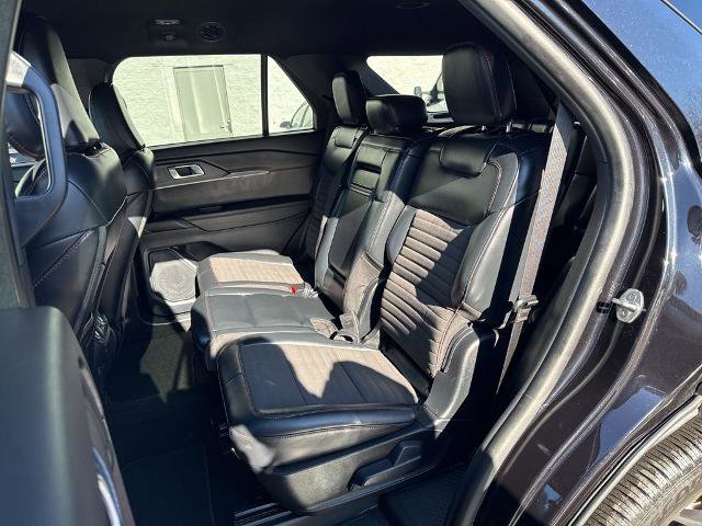 Certified 2025 Ford Explorer ST-Line w/ ST-Line Street Pack image 29