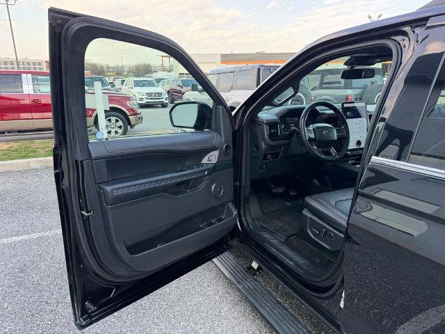 Certified 2023 Ford Expedition Limited image 10