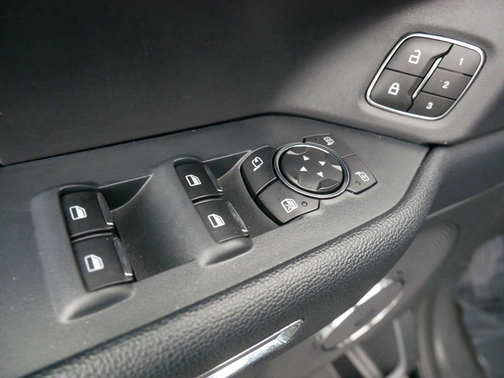 Certified 2024 Ford Expedition Max XLT image 10