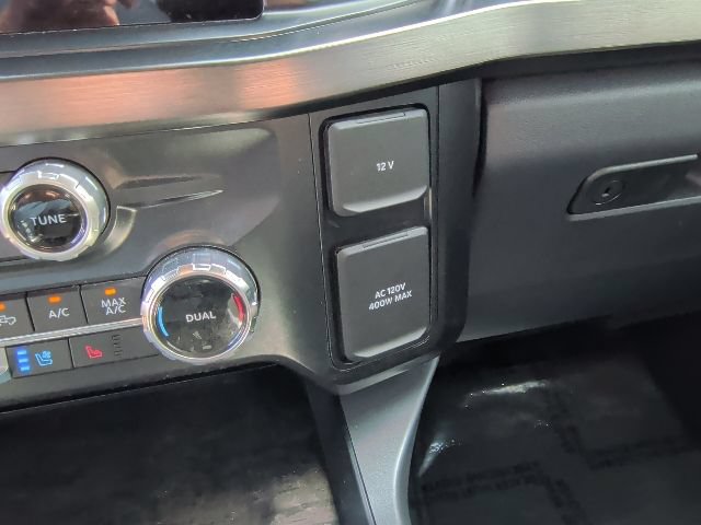 Certified 2024 Ford F250 Lariat w/ Sport Appearance Package AWD/4WD image 27