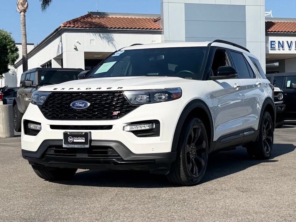 Certified 2023 Ford Explorer ST w/ Equipment Group 401A AWD/4WD image 4