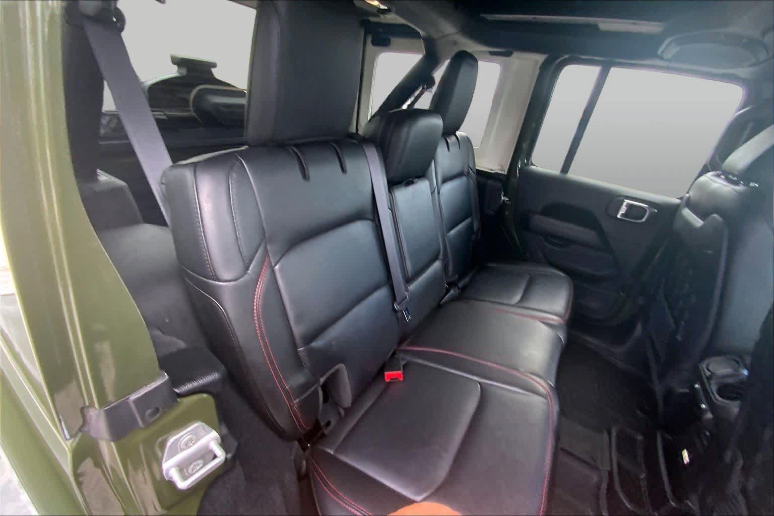 Used 2023 Jeep Wrangler Unlimited Rubicon AWD/4WD image 20