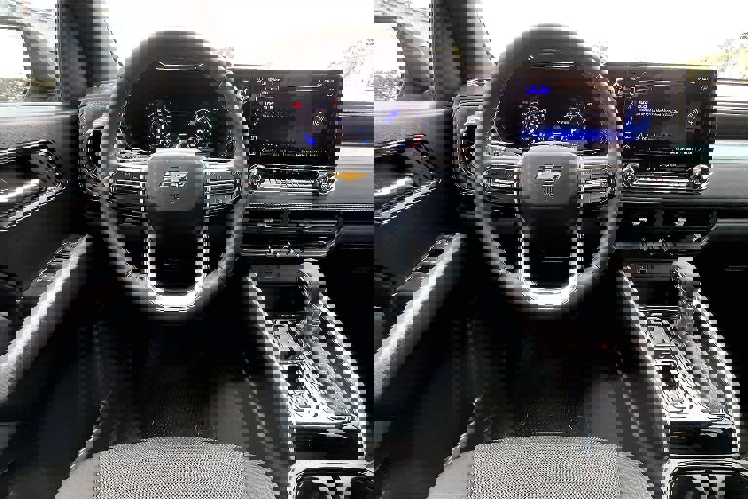 Used 2024 Chevrolet Colorado LT w/ LT Convenience Package image 11