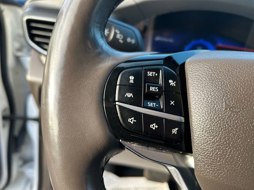 Certified 2022 Ford Explorer Platinum w/ Equipment Group 601A image 20