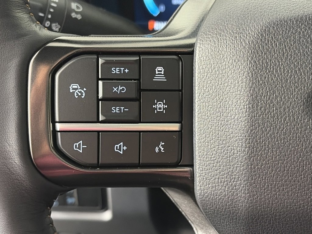 Certified 2024 Ford F350 Platinum w/ FX4 Off-Road Package image 17