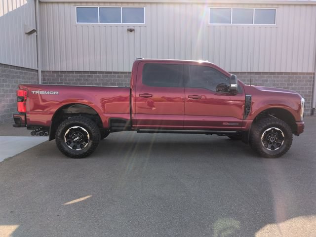Certified 2025 Ford F350 Platinum w/ Tremor Off-Road Package AWD/4WD video 2