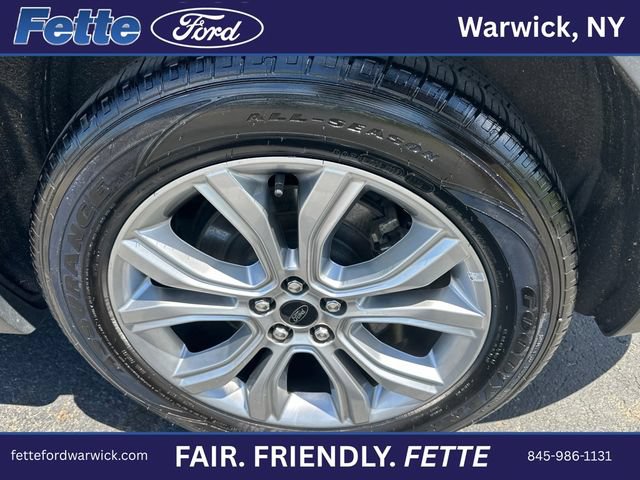Certified 2024 Ford Edge Titanium AWD/4WD image 11