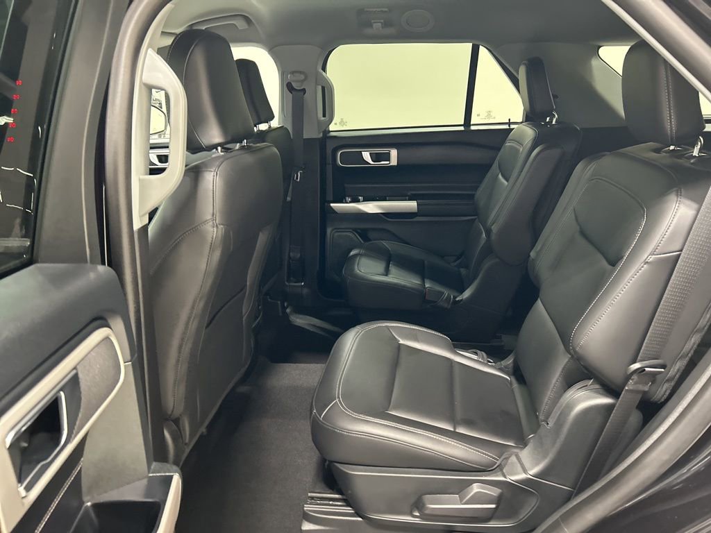 Certified 2023 Ford Explorer XLT w/ Equipment Group 202A image 27