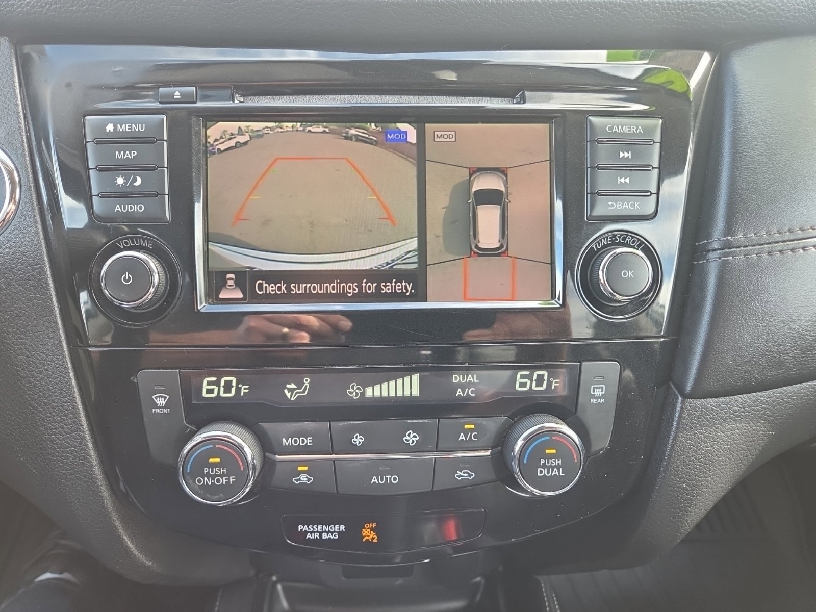 Used 2018 Nissan Rogue SL AWD/4WD image 23