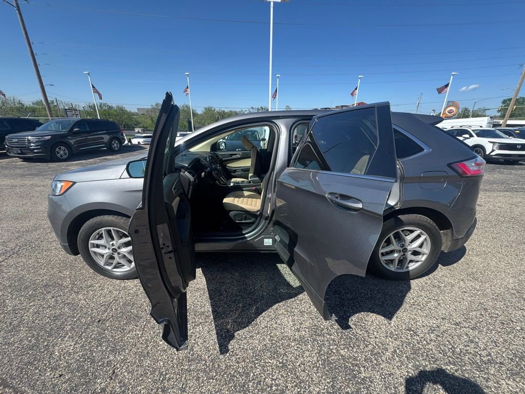 Certified 2024 Ford Edge SEL image 4