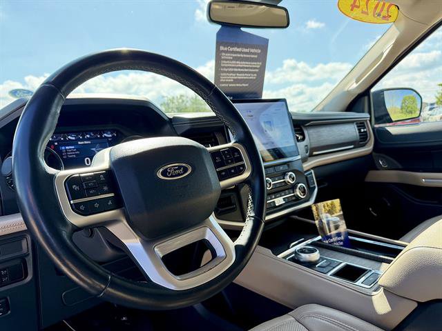 Certified 2024 Ford Expedition Limited RWD image 5