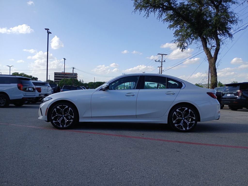 Used 2025 BMW 330i xDrive Sedan w/ M Sport Package AWD/4WD image 6