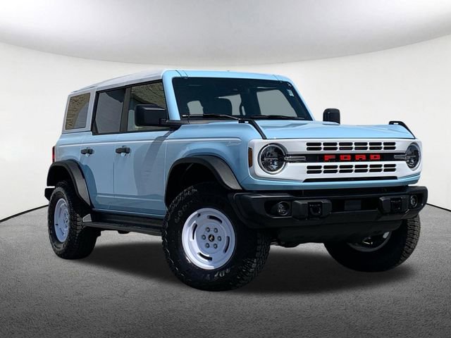 Certified 2025 Ford Bronco Heritage Edition AWD/4WD image 2