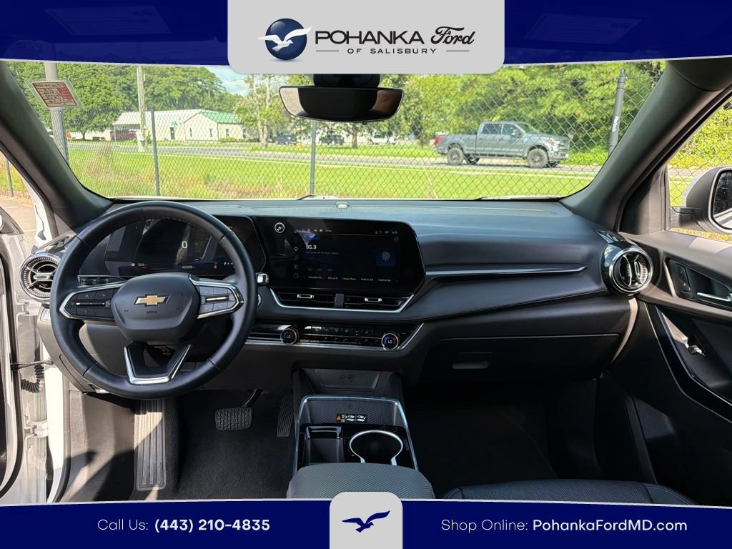 Used 2025 Chevrolet Equinox LT w/ Convenience Package II FWD image 8