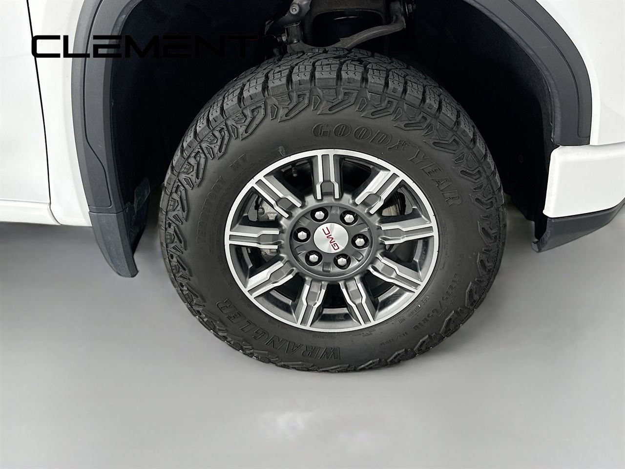 Used 2025 GMC Sierra 1500 AT4 AWD/4WD image 36