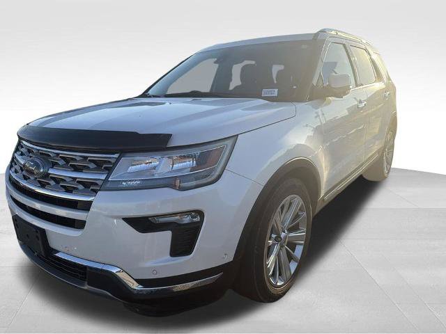 Certified 2018 Ford Explorer Limited w/ Equipment Group 301A FWD image 11
