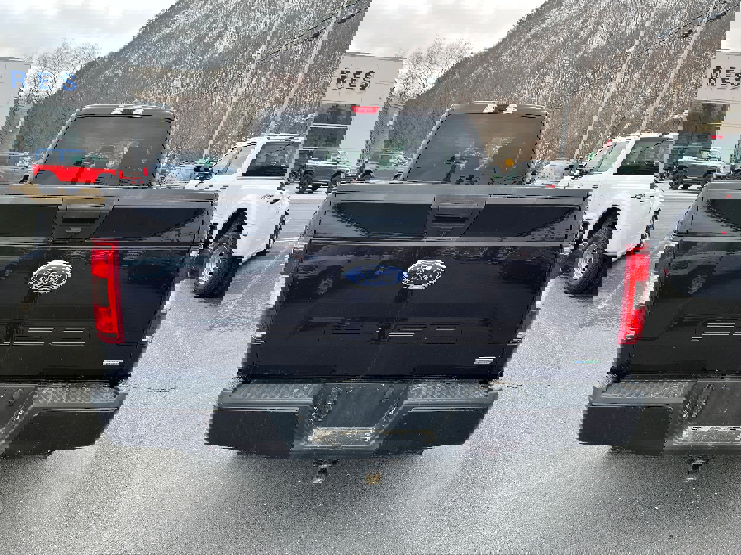 Certified 2018 Ford F150 XL w/ Equipment Group 101A Mid image 4