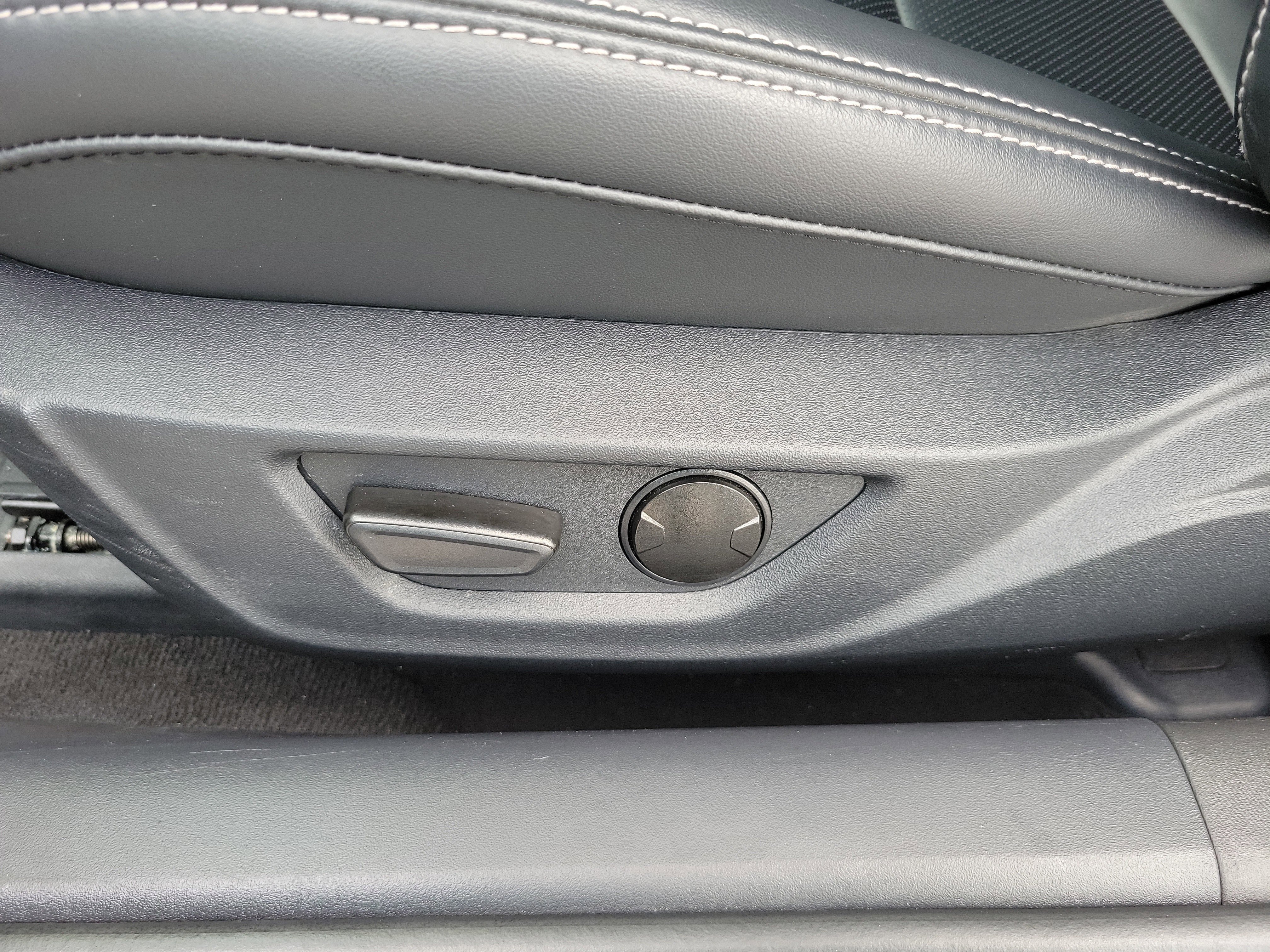 Certified 2025 Ford Mustang Premium RWD image 12