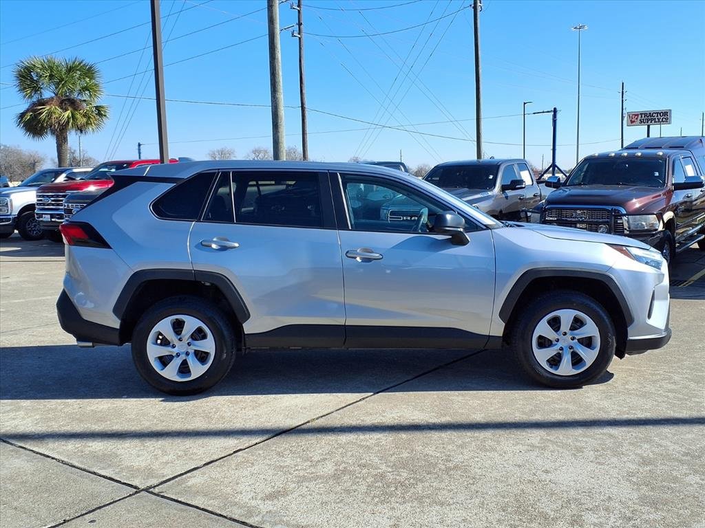 Used 2024 Toyota RAV4 LE image 8