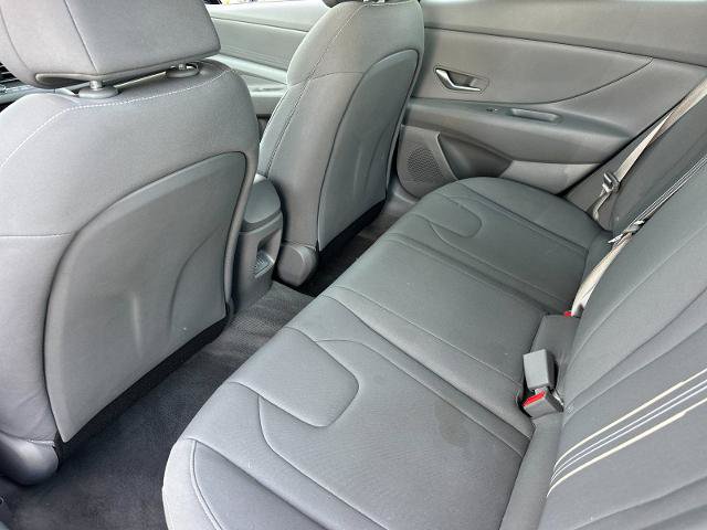 Used 2024 Hyundai Elantra SEL FWD image 11