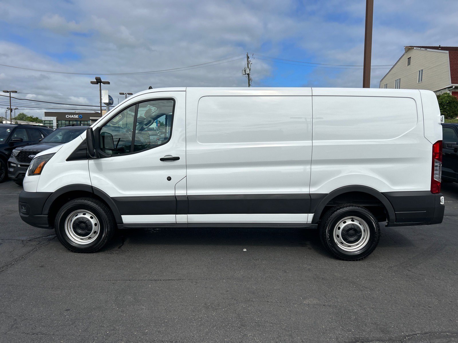 Certified 2023 Ford Transit 250 Low Roof RWD image 5