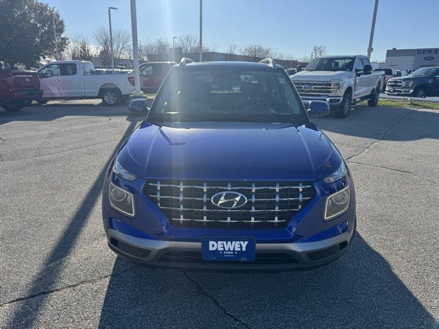Used 2024 Hyundai Venue SEL image 8