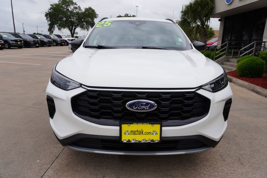Certified 2025 Ford Escape ST-Line w/ Tech Pack #1 image 2