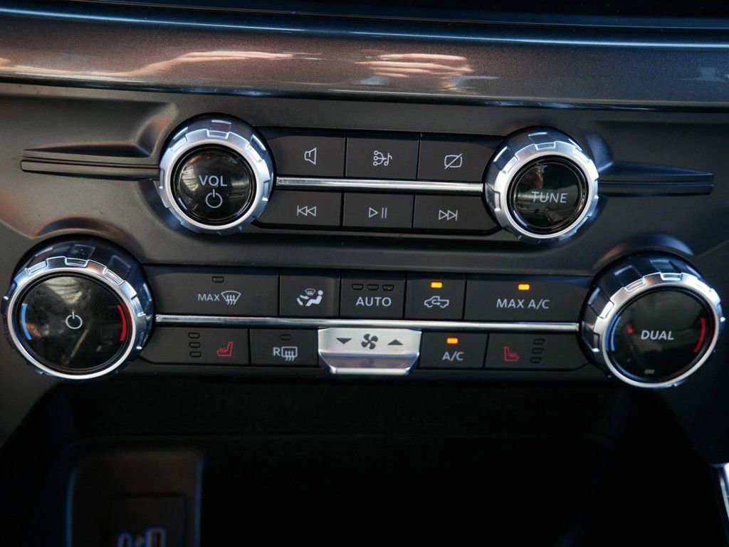 Certified 2022 Ford F150 XLT w/ Equipment Group 302A High image 26