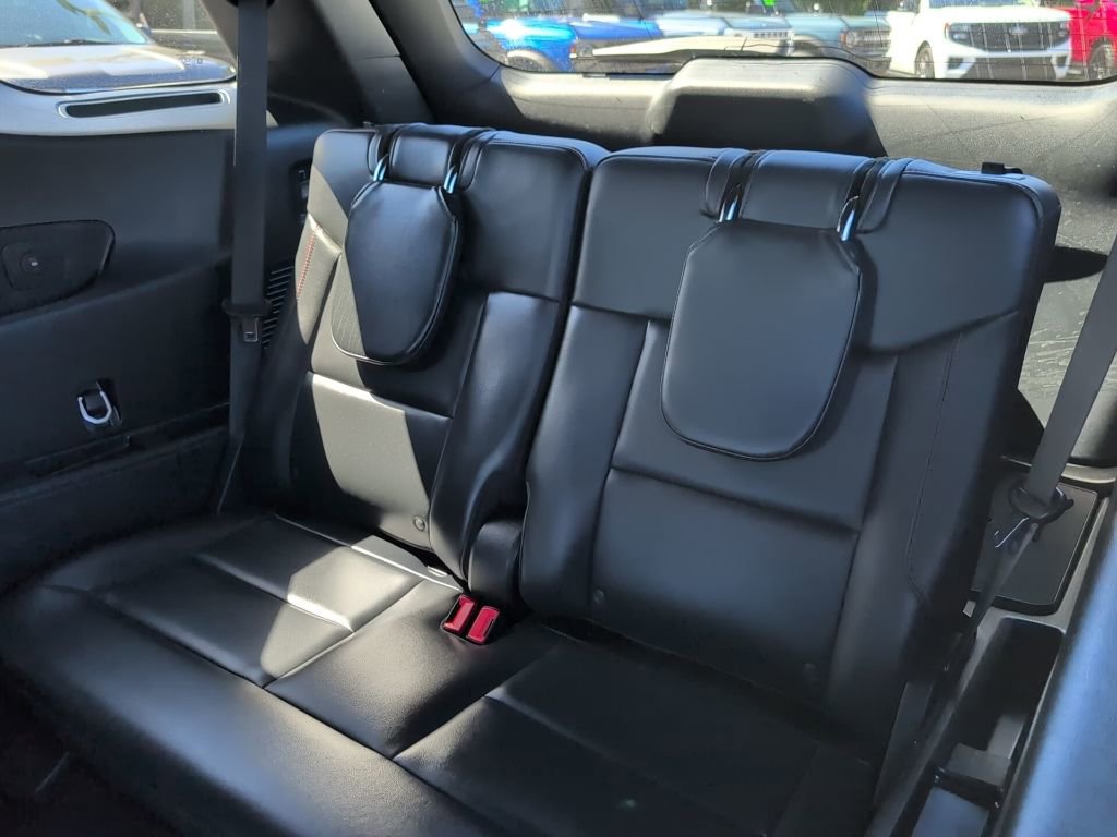 Certified 2025 Ford Explorer ST image 12
