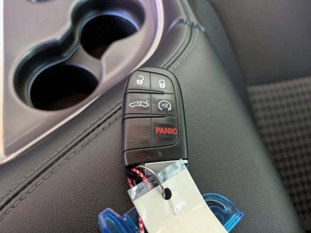 Used 2022 Dodge Challenger R/T w/ Blacktop Package image 30