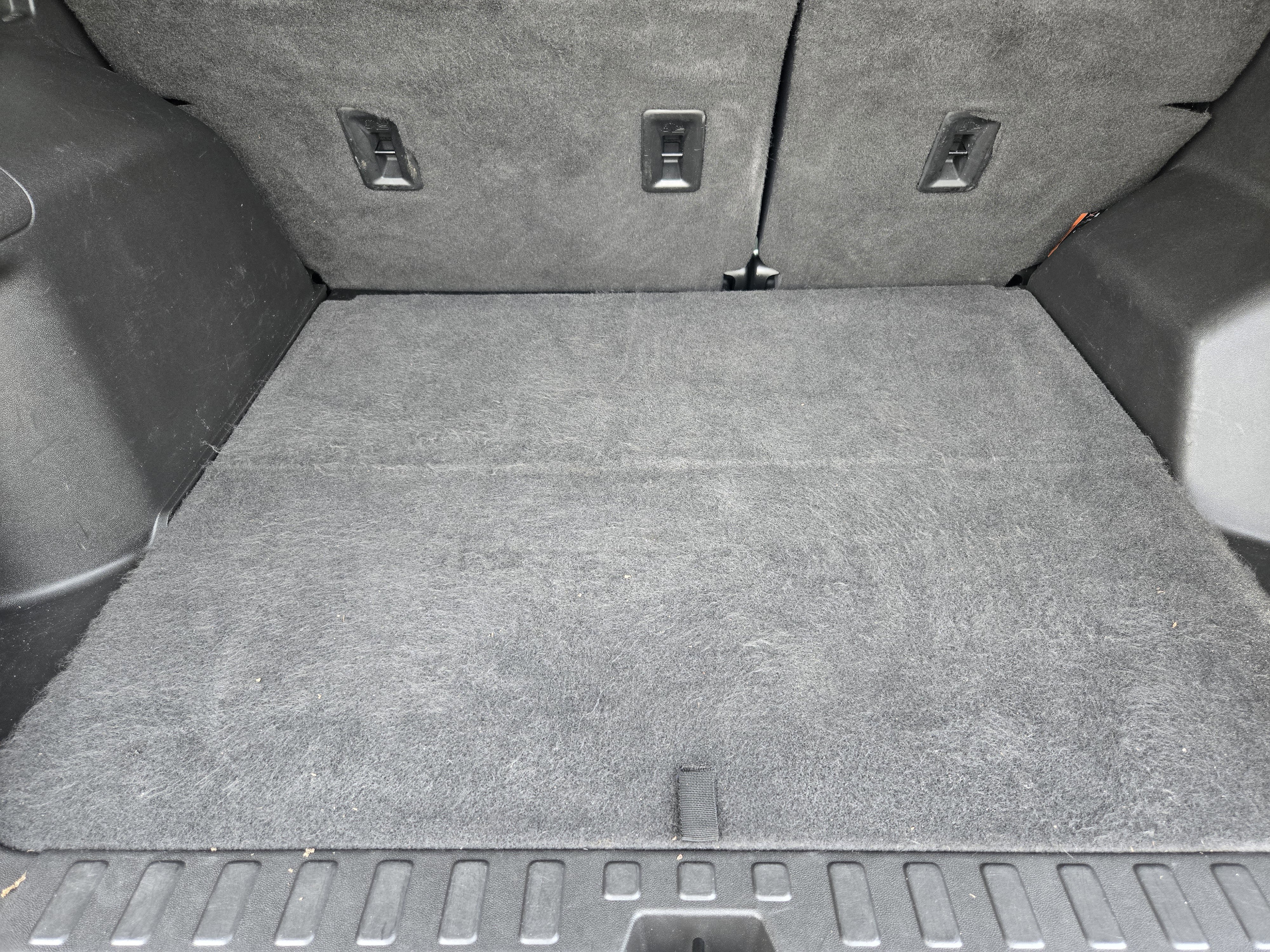 Used 2022 GMC Terrain SLT image 23