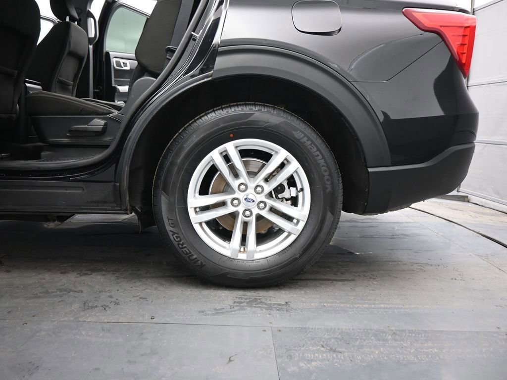 Certified 2022 Ford Explorer XLT image 48