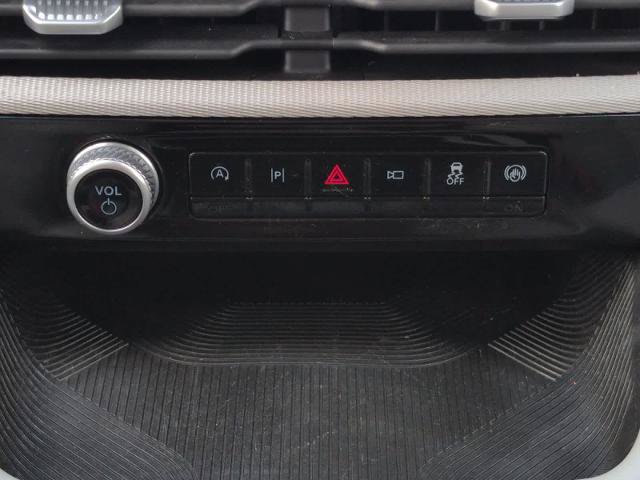 Certified 2025 Ford Explorer Active w/ Active Comfort Package AWD/4WD image 20