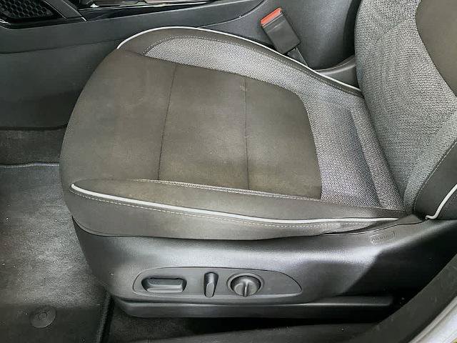 Used 2023 Chevrolet TrailBlazer LT w/ Convenience Package FWD image 29