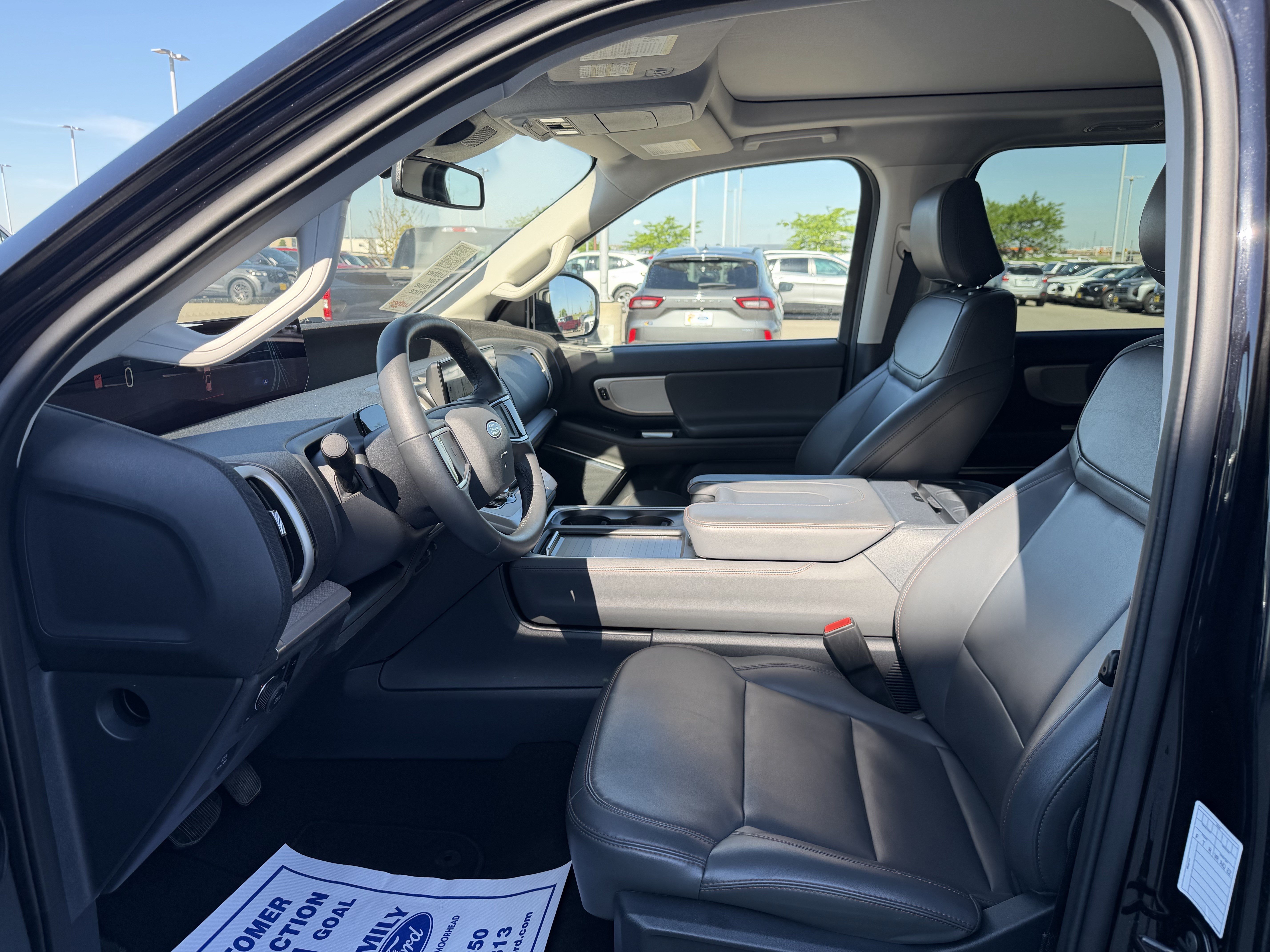 Certified 2025 Ford Expedition Active AWD/4WD image 18