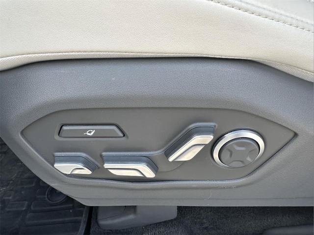 Used 2024 Hyundai Santa Fe Calligraphy AWD/4WD image 15