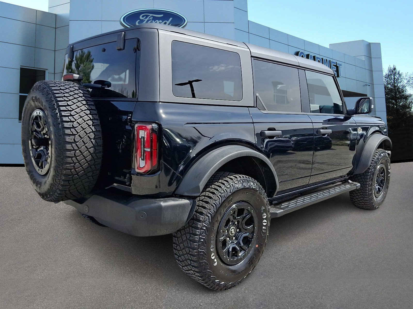 Certified 2024 Ford Bronco Wildtrak image 4