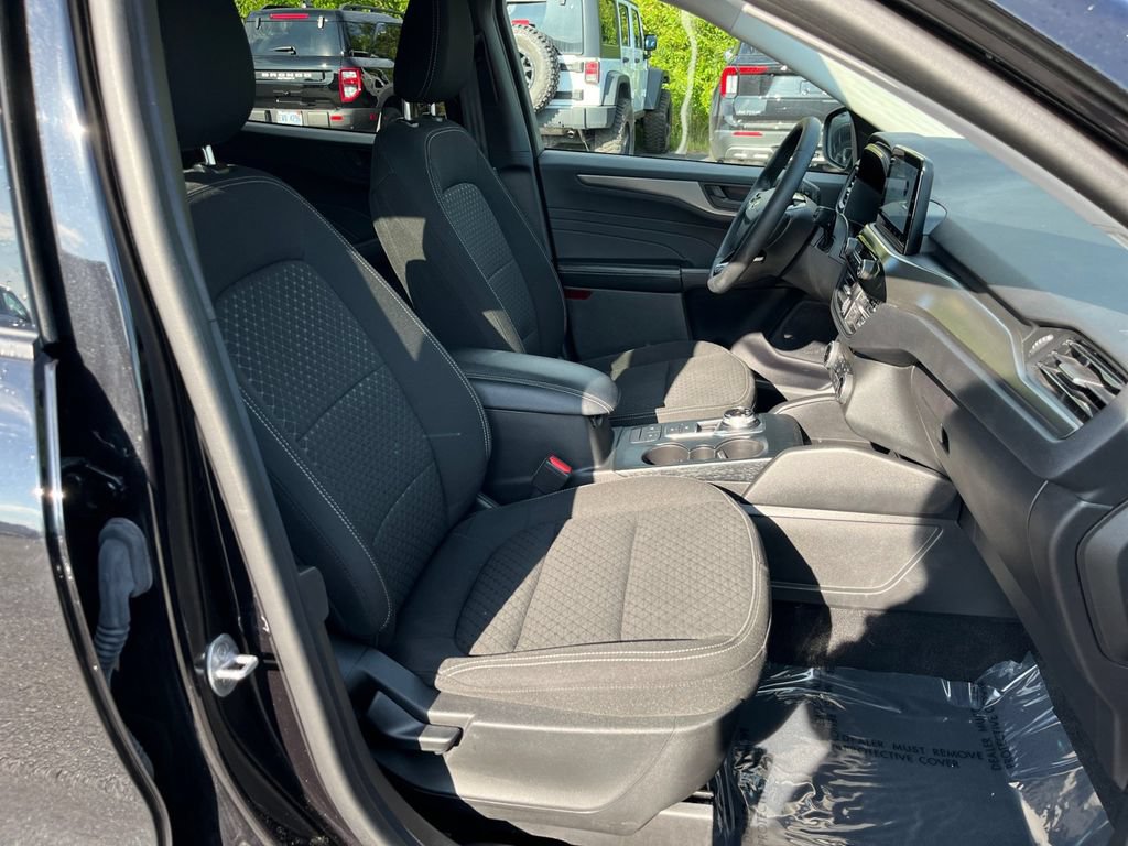 Certified 2023 Ford Escape Active AWD/4WD image 22